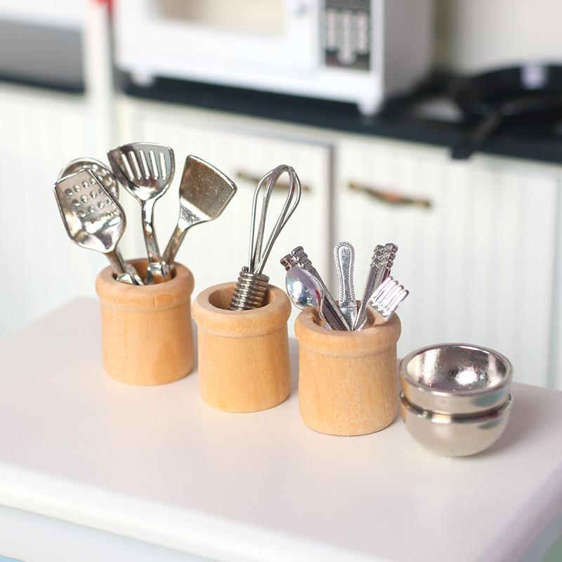 مجموعة أدوات مطبخ مصغرة بمقياس - مراجعة Kitchen Utensils وسعره